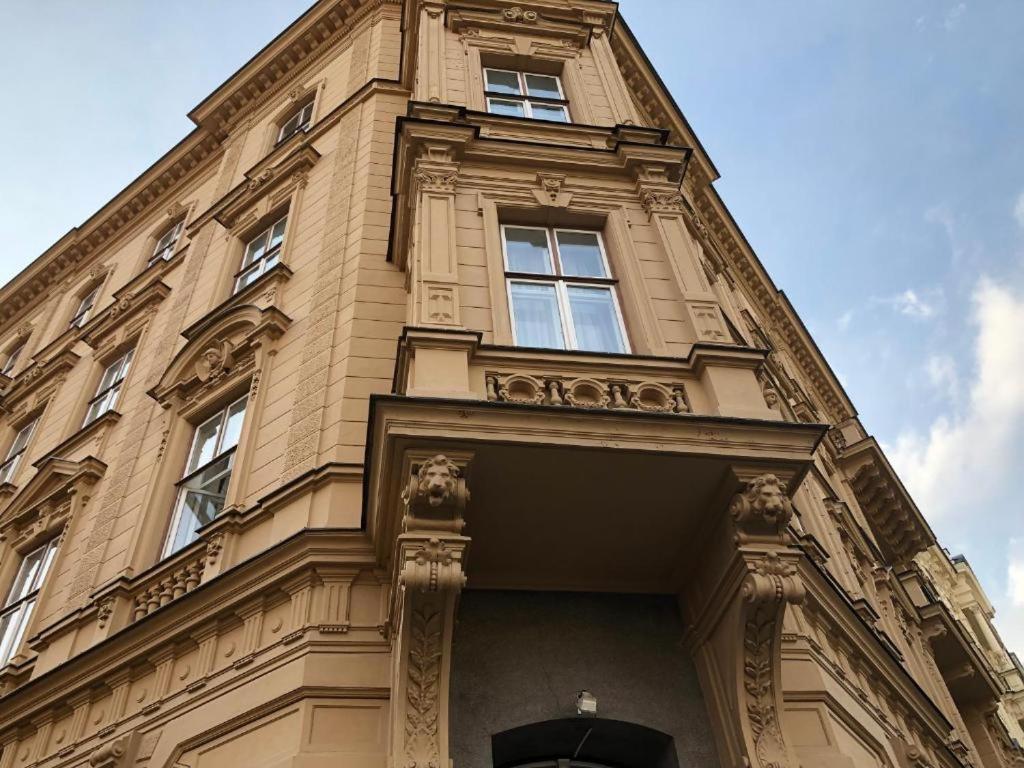 Apatrhostel Brno Brünn Exterior foto
