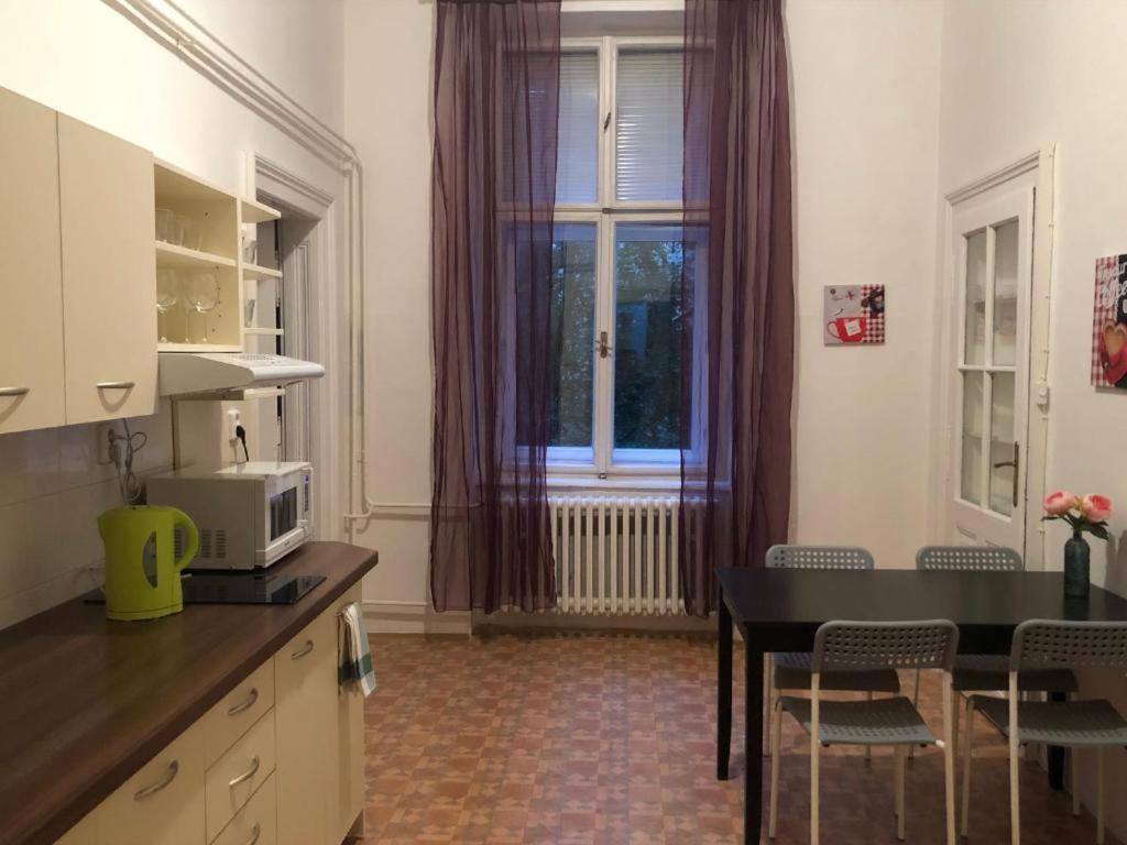 Apatrhostel Brno Brünn Exterior foto